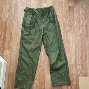 Who What Wear Green Pleather Dress Pant